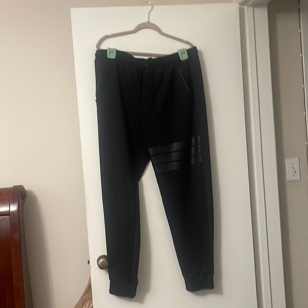 Sweat pants